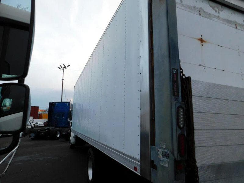 2017 Freightliner Cascadia 125 image 3