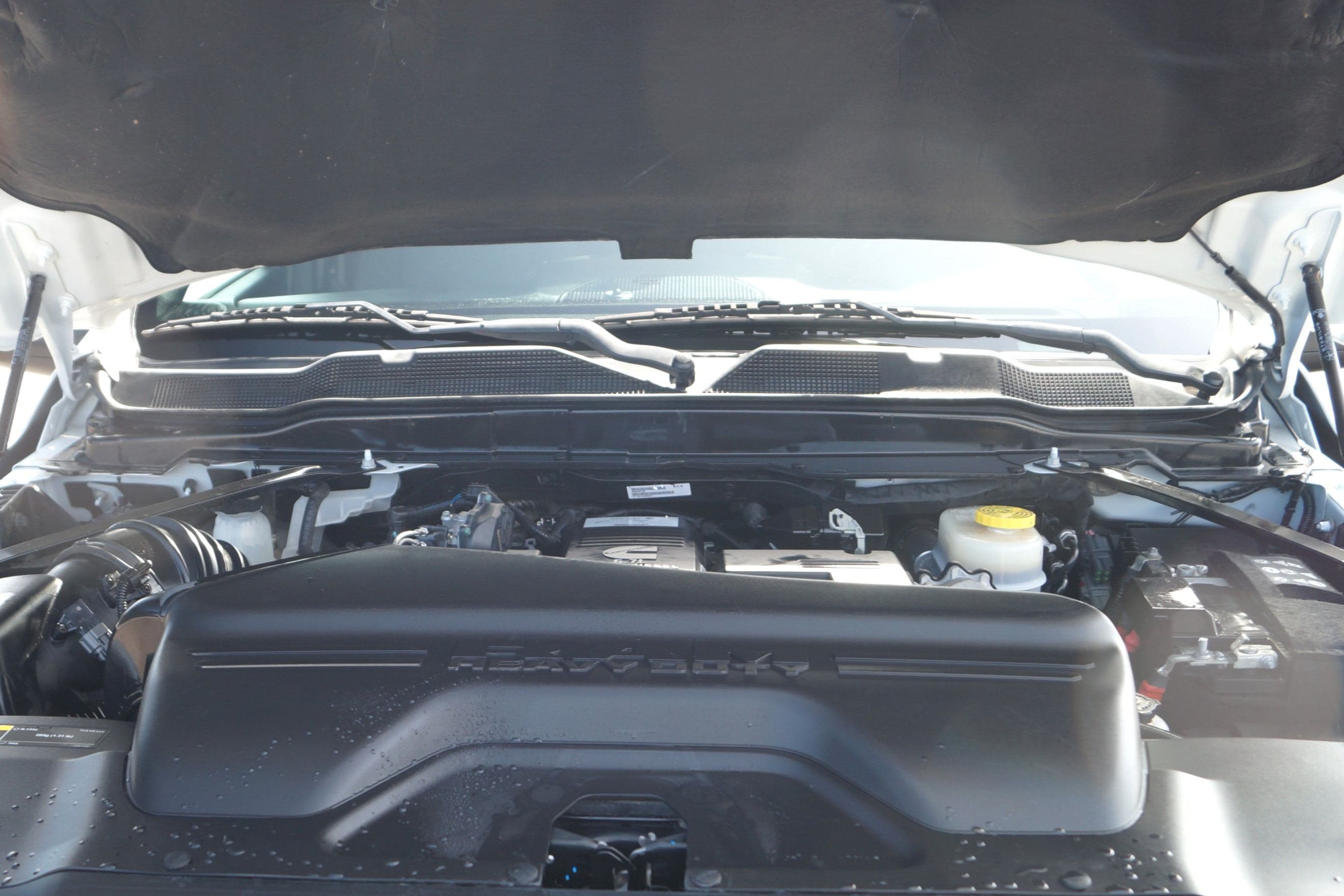 2023 RAM 2500 Tradesman - 8ft Flatbed - 4WD 6.7L I6 Cummins image 32
