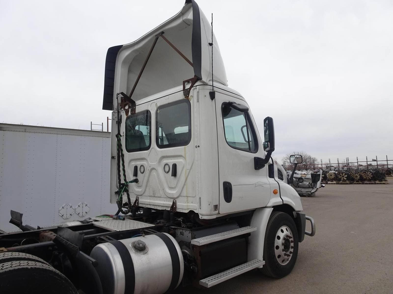 2018 Freightliner Cascadia 113 image 7