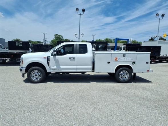 2026 Ford F350 SD XL image 4