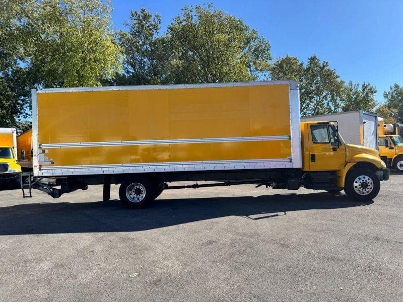 2019 International 4300 image 9