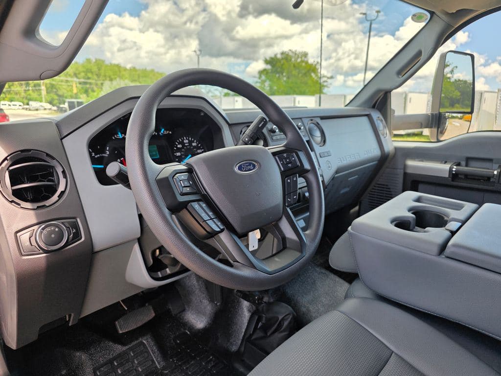 2027 Ford F-650SD Base image 17
