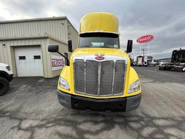 2021 Peterbilt 579 image 5