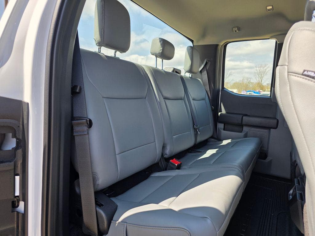 2026 Ford F-450SD XL DRW image 34