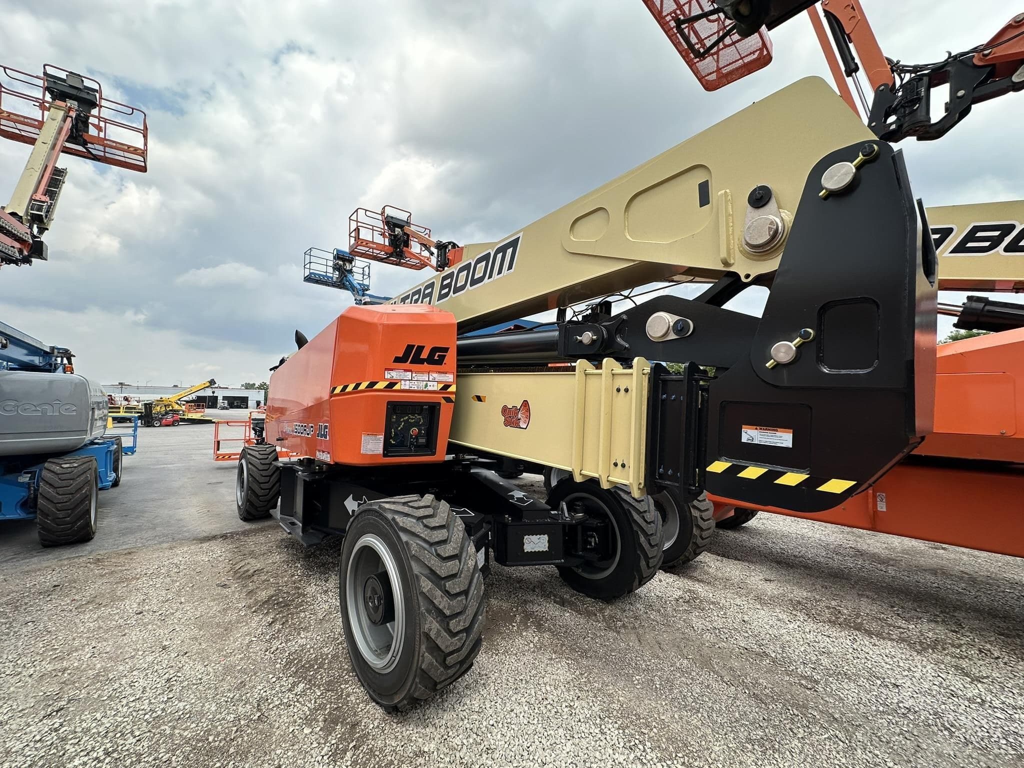 2025 JLG 1500AJP PL1840 image 4
