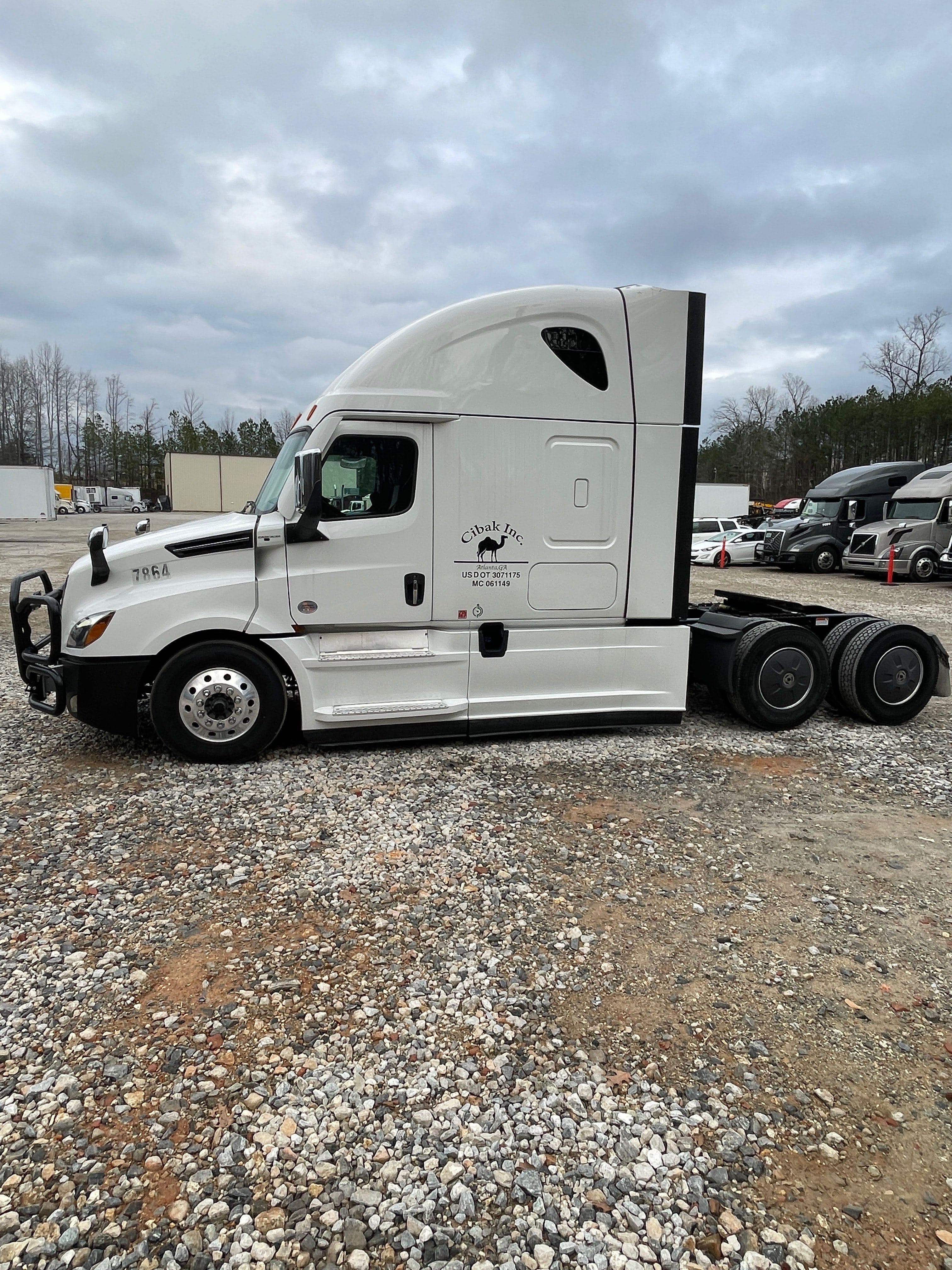 2022 Freightliner Cascadia image 7