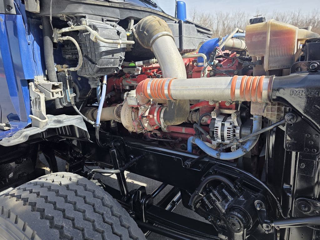 Used 2018 KENWORTH T880 image 16