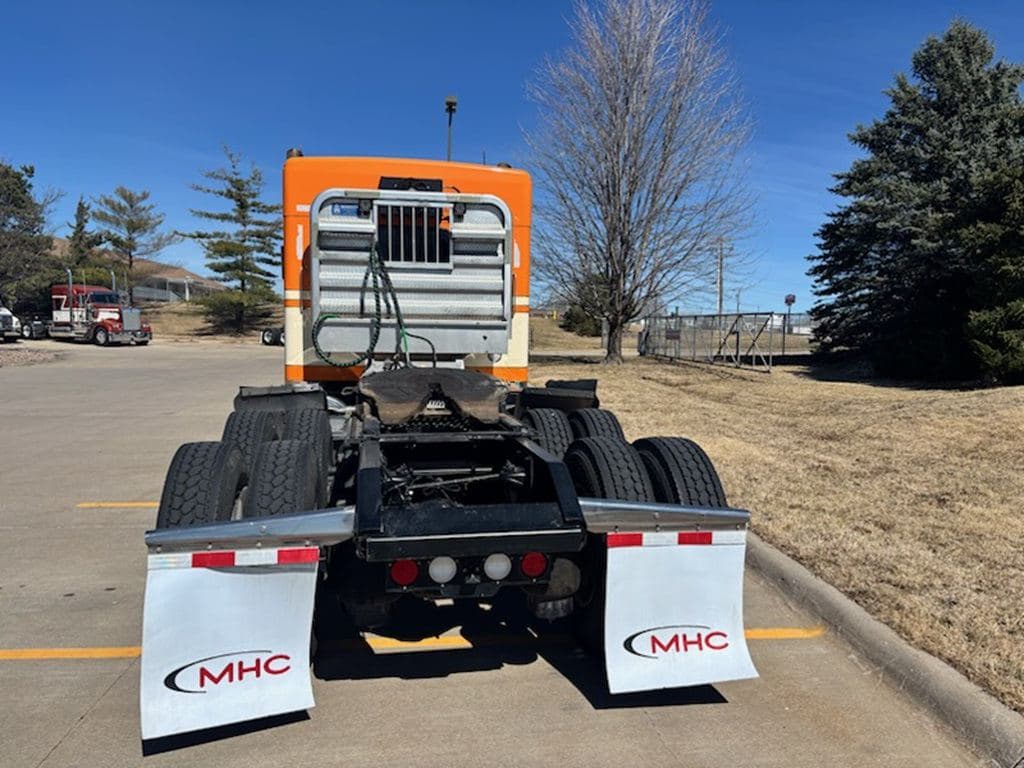 Used 2019 KENWORTH W900L image 4