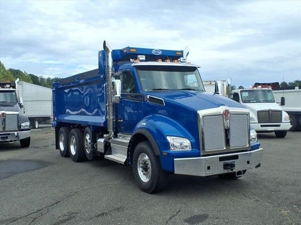 2026 Kenworth T880 image 2