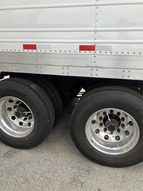 2025 Stoughton 53 ft T/A image 7