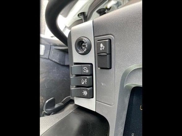 2025 Kenworth T880 image 23