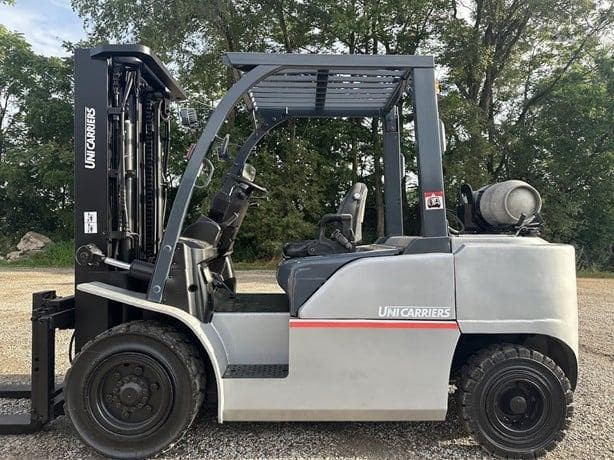 2016 Nissan MJ1F4A50LV image 1