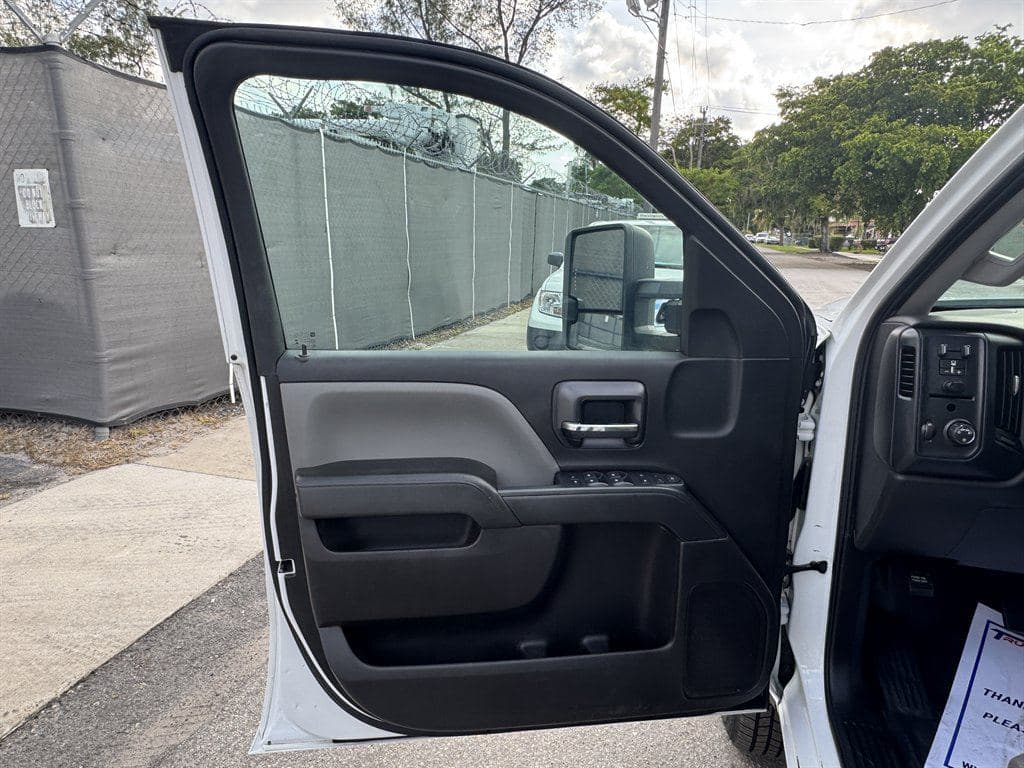 2019 Chevrolet Silverado 2500hd image 37
