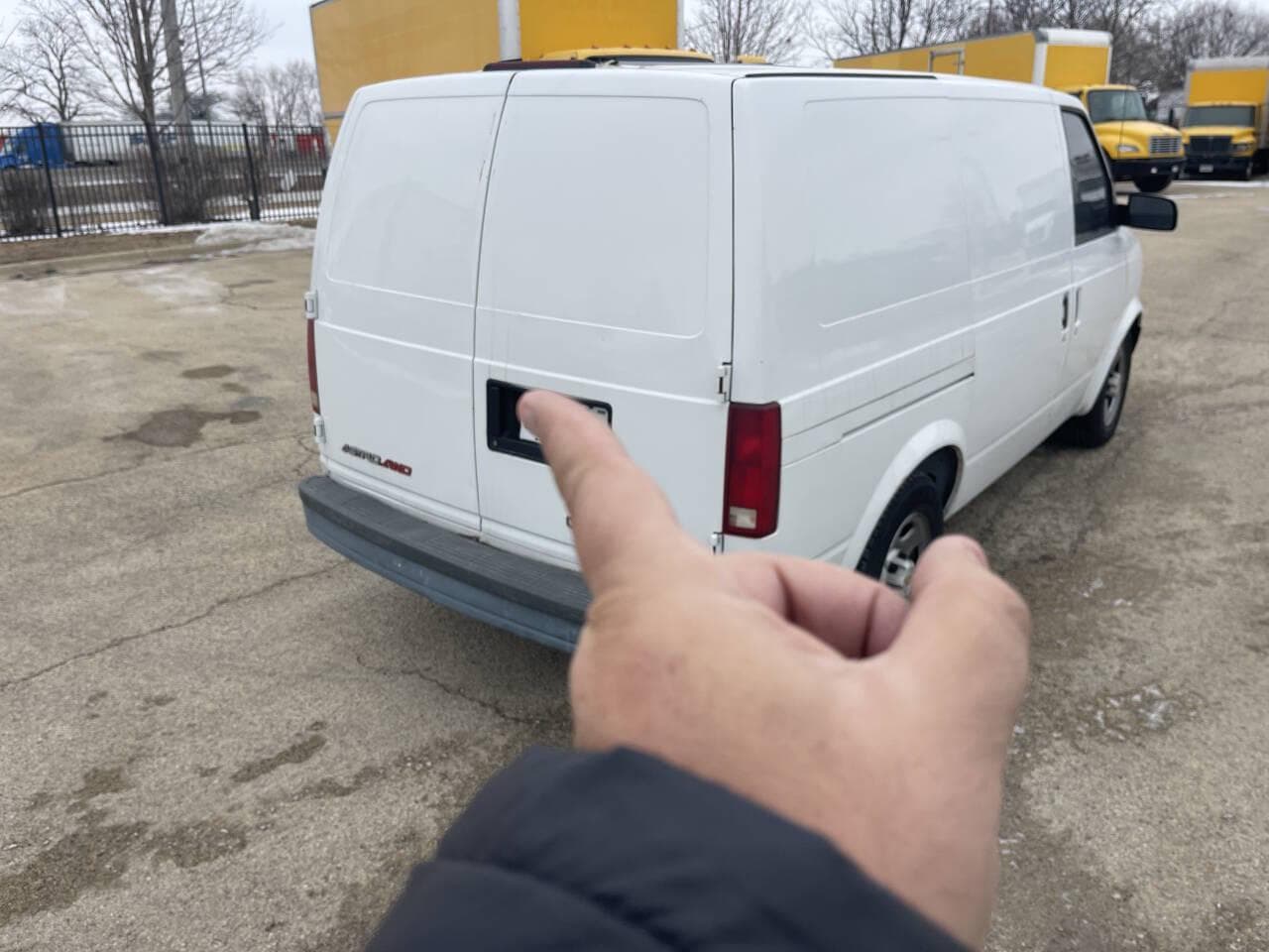 2005 Chevrolet 1500 image 4