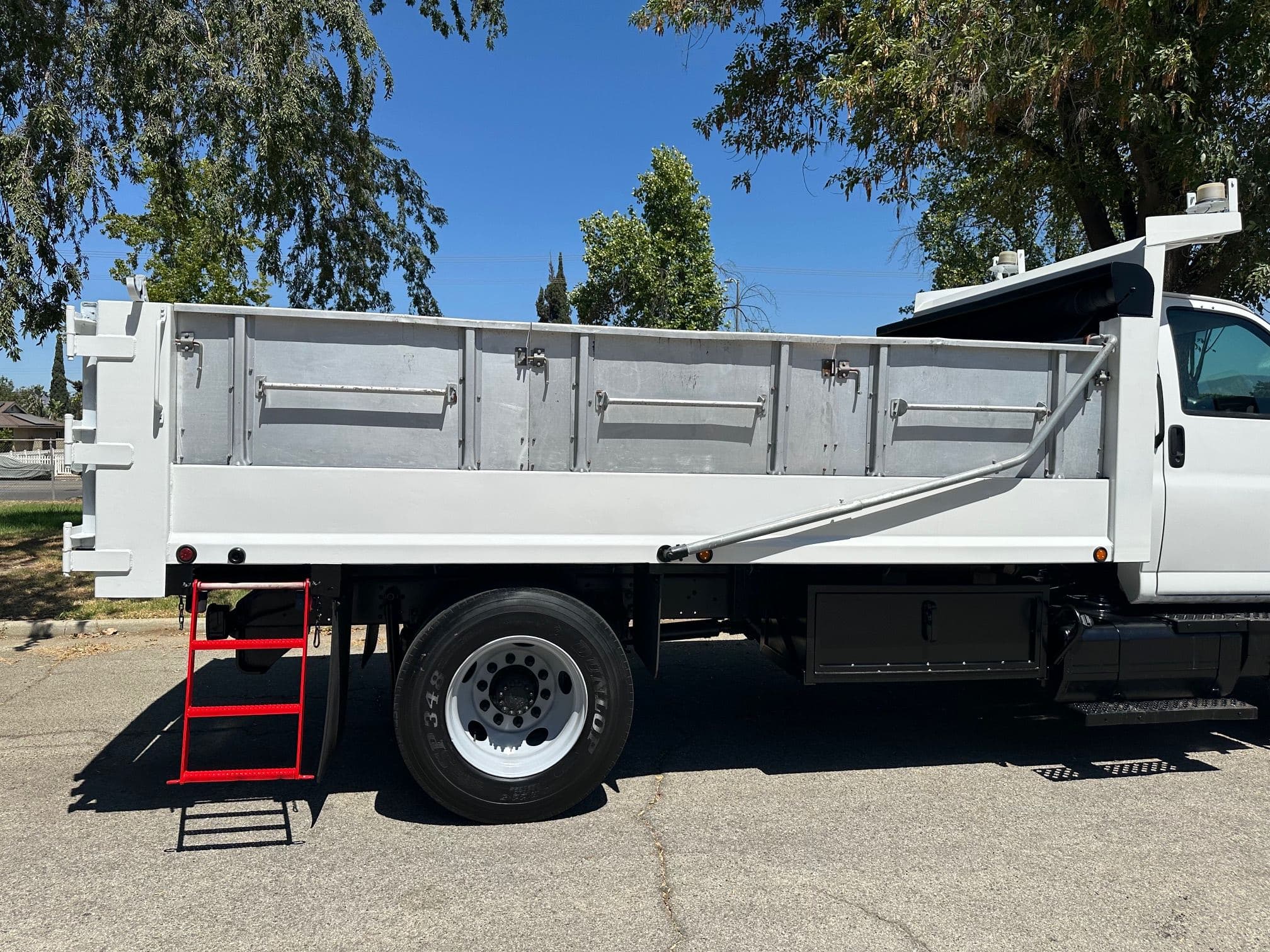 2009 GMC TOPKICK C7500 Dump Truck image 15