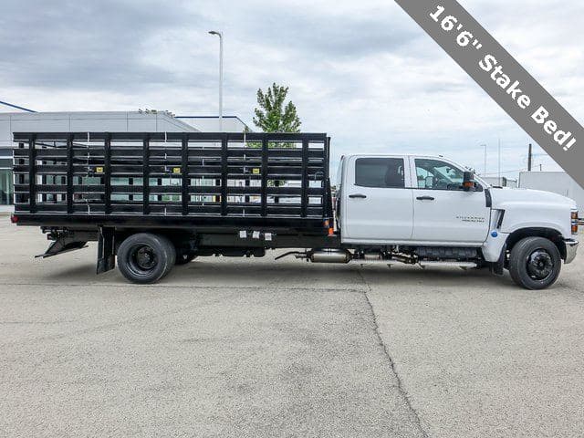 2024 Chevrolet Silverado 4500HD Work Truck 16'6" Stake BEd image 2