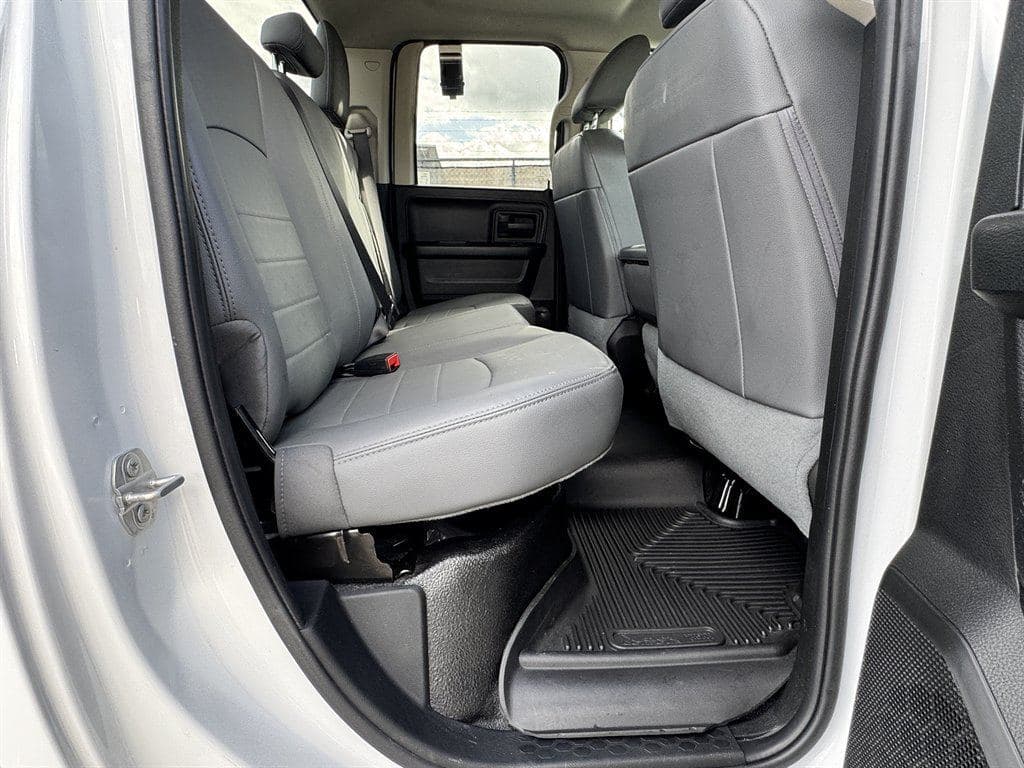 2020 Ram 1500 DS image 35