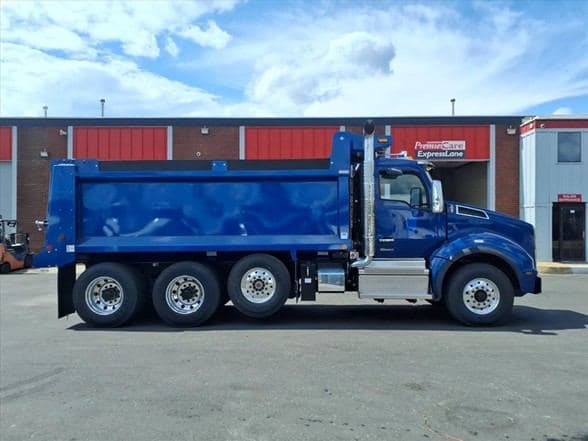 2026 Kenworth T880 image 3