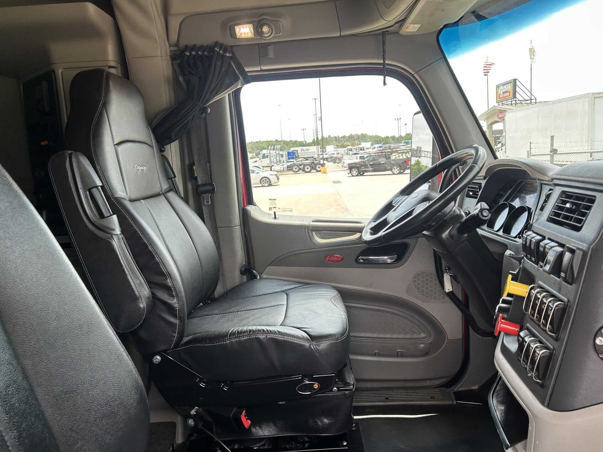 Used 2020 PETERBILT 579 Conventional - Sleeper Truck in Houston, TX image 24