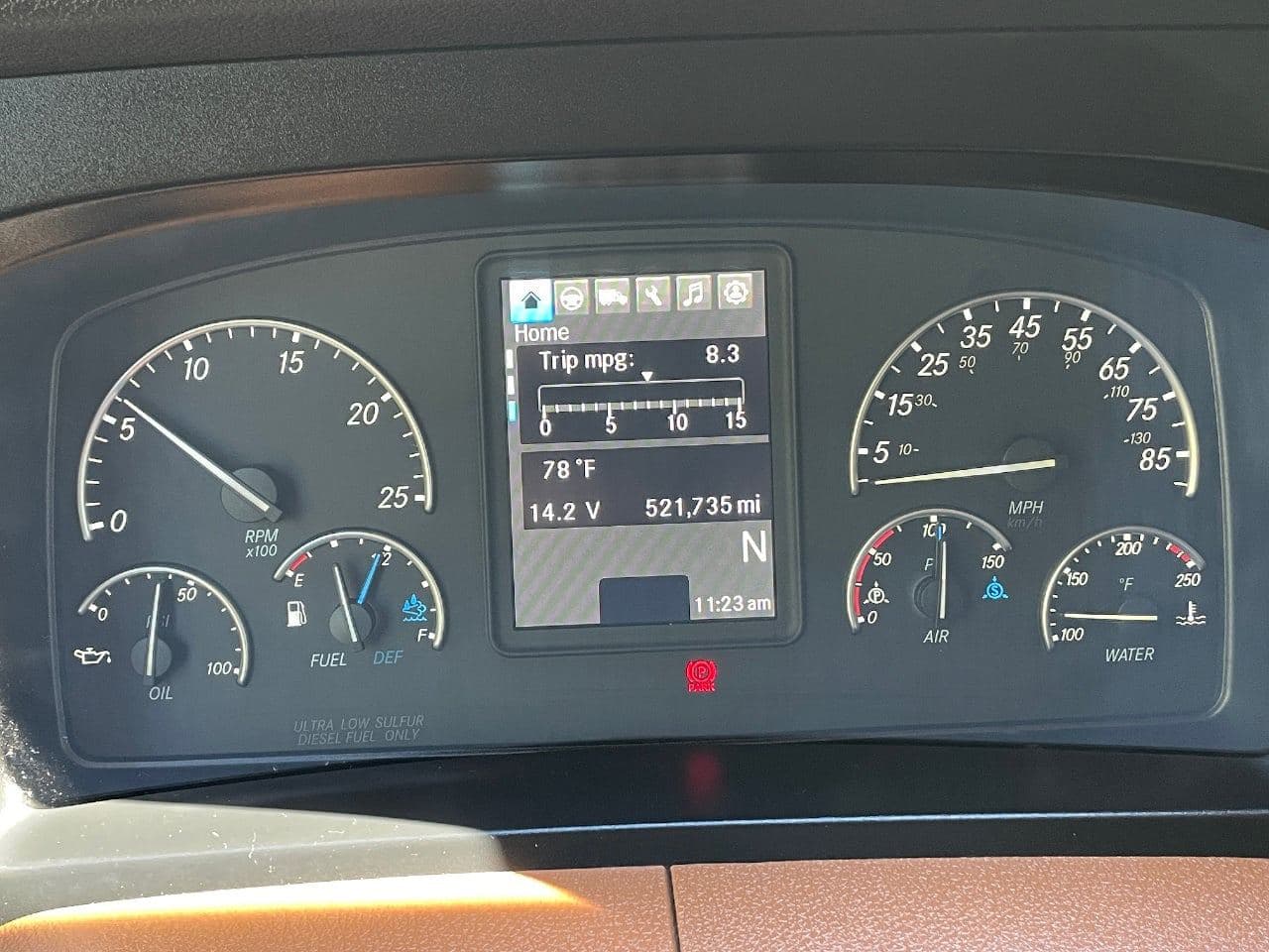 2020 Freightliner Cascadia 126 image 21