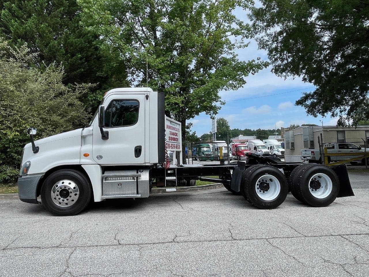 2019 Freightliner Cascadia 125 image 6