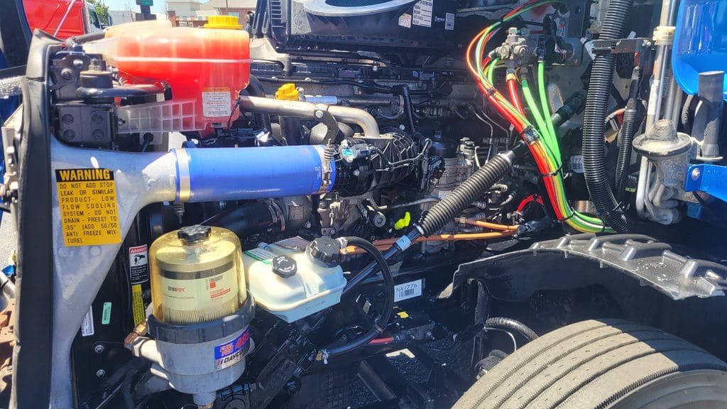 Used 2022 FREIGHTLINER PT126064ST image 16