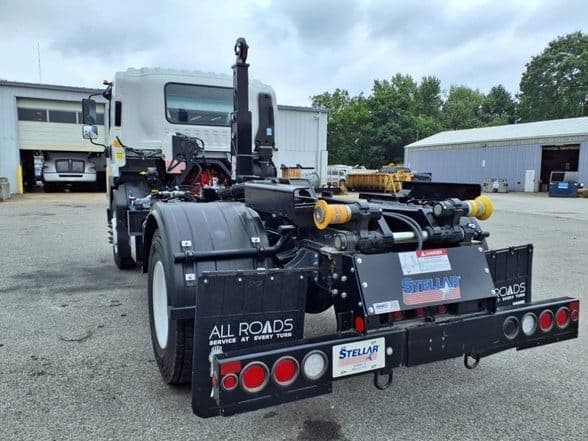 2025 Isuzu FTR image 6