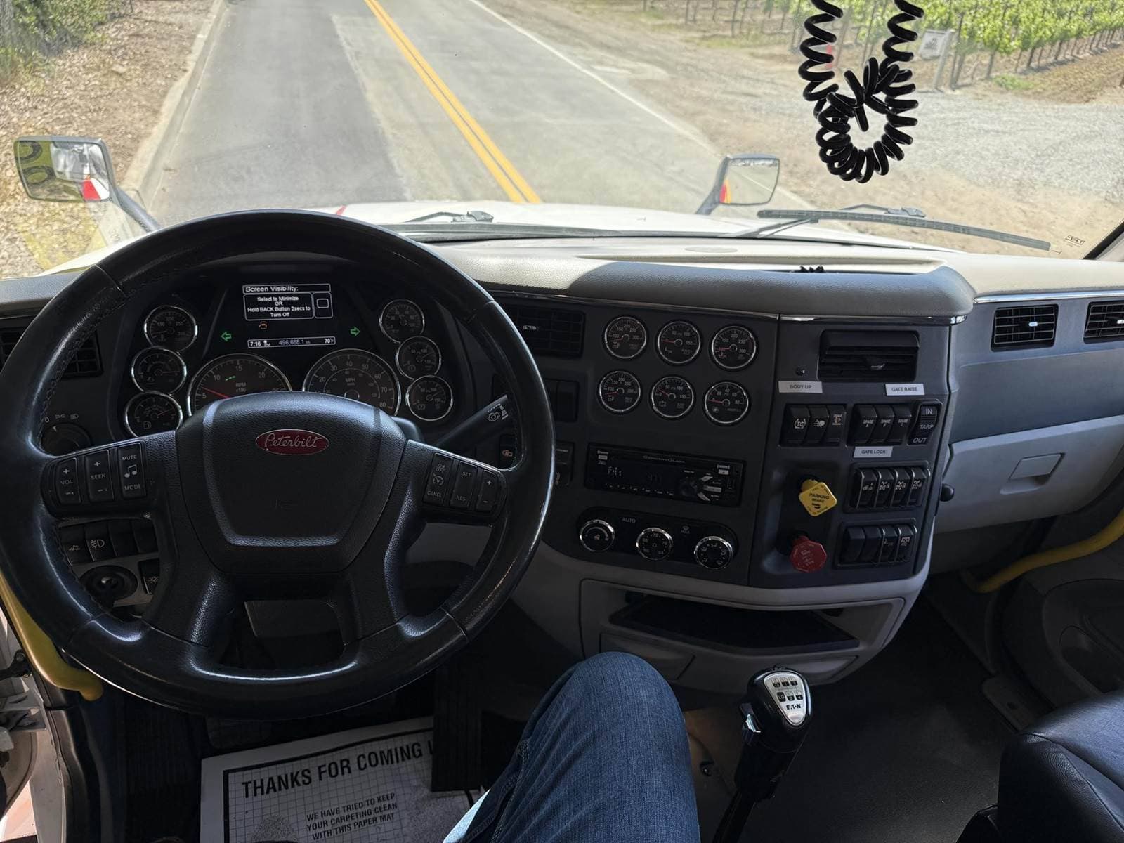 2021 Peterbilt 579 image 14
