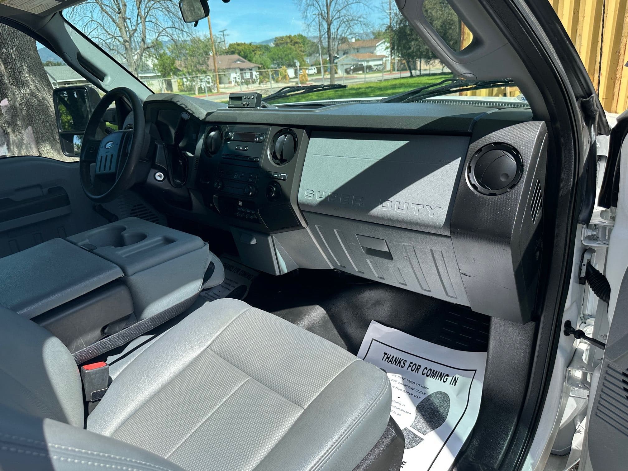 2016 Ford F-350 Reefer Box Truck with Liftgate image 34