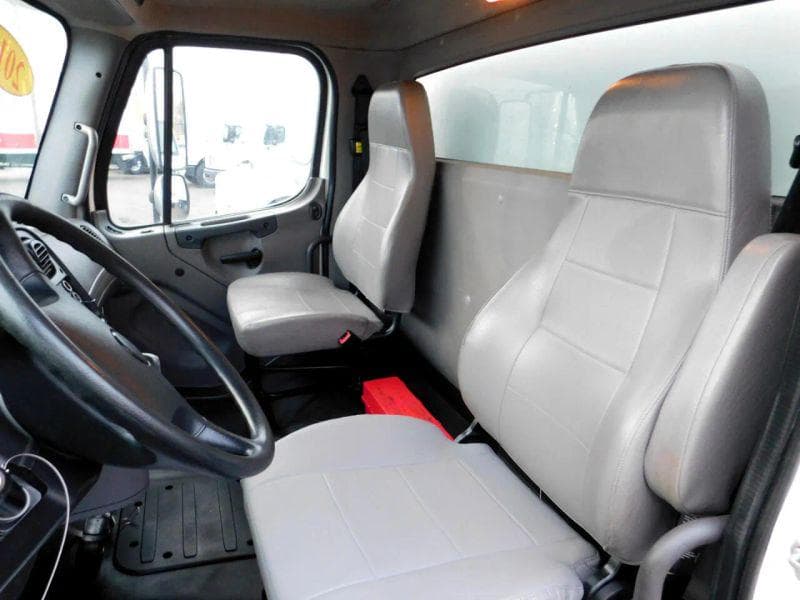 2018 Freightliner Cascadia 125 image 14