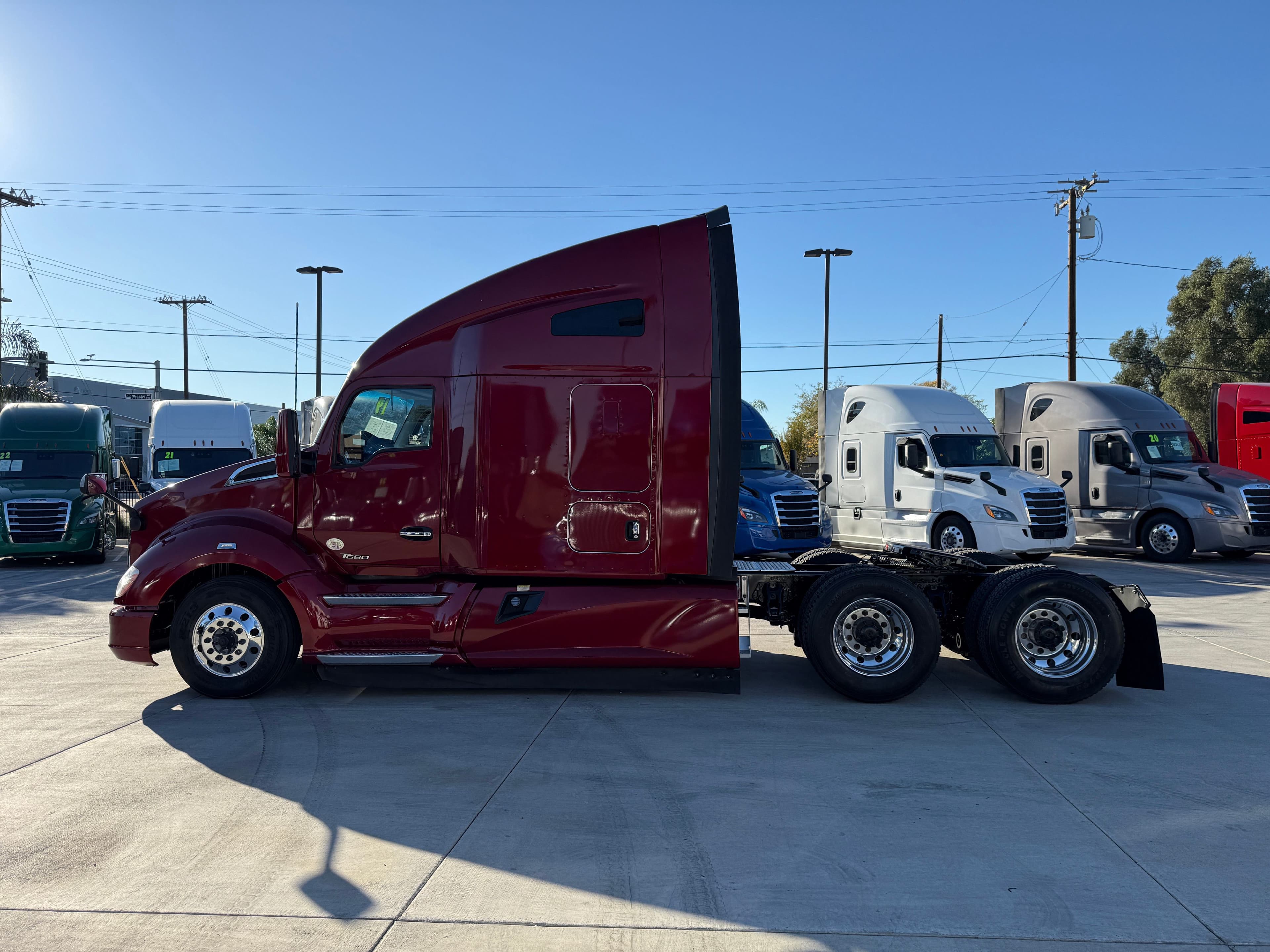 2019 Kenworth T680 image 4