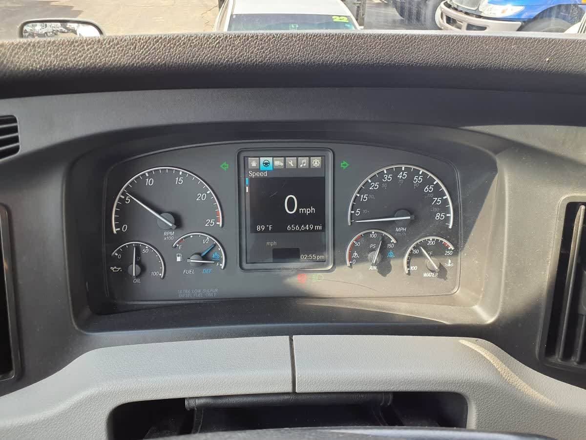 2021 Freightliner Cascadia image 7