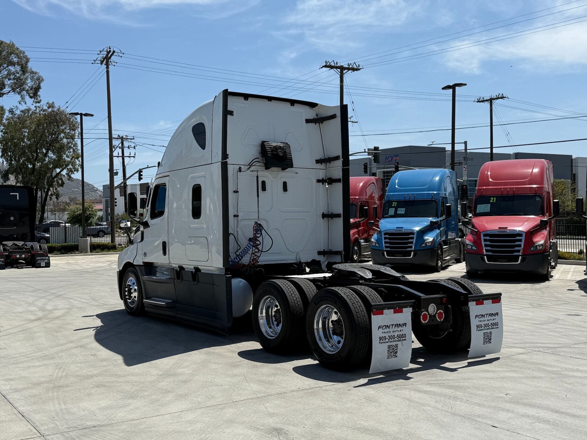 2021 Freightliner Cascadia 126 image 7