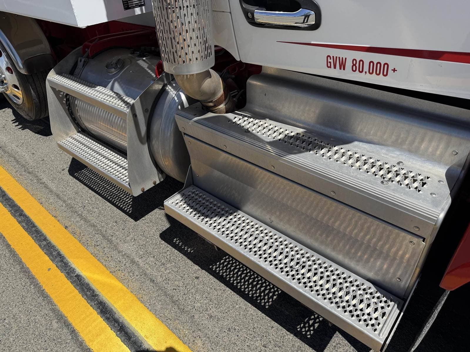 2021 Peterbilt 579 image 7