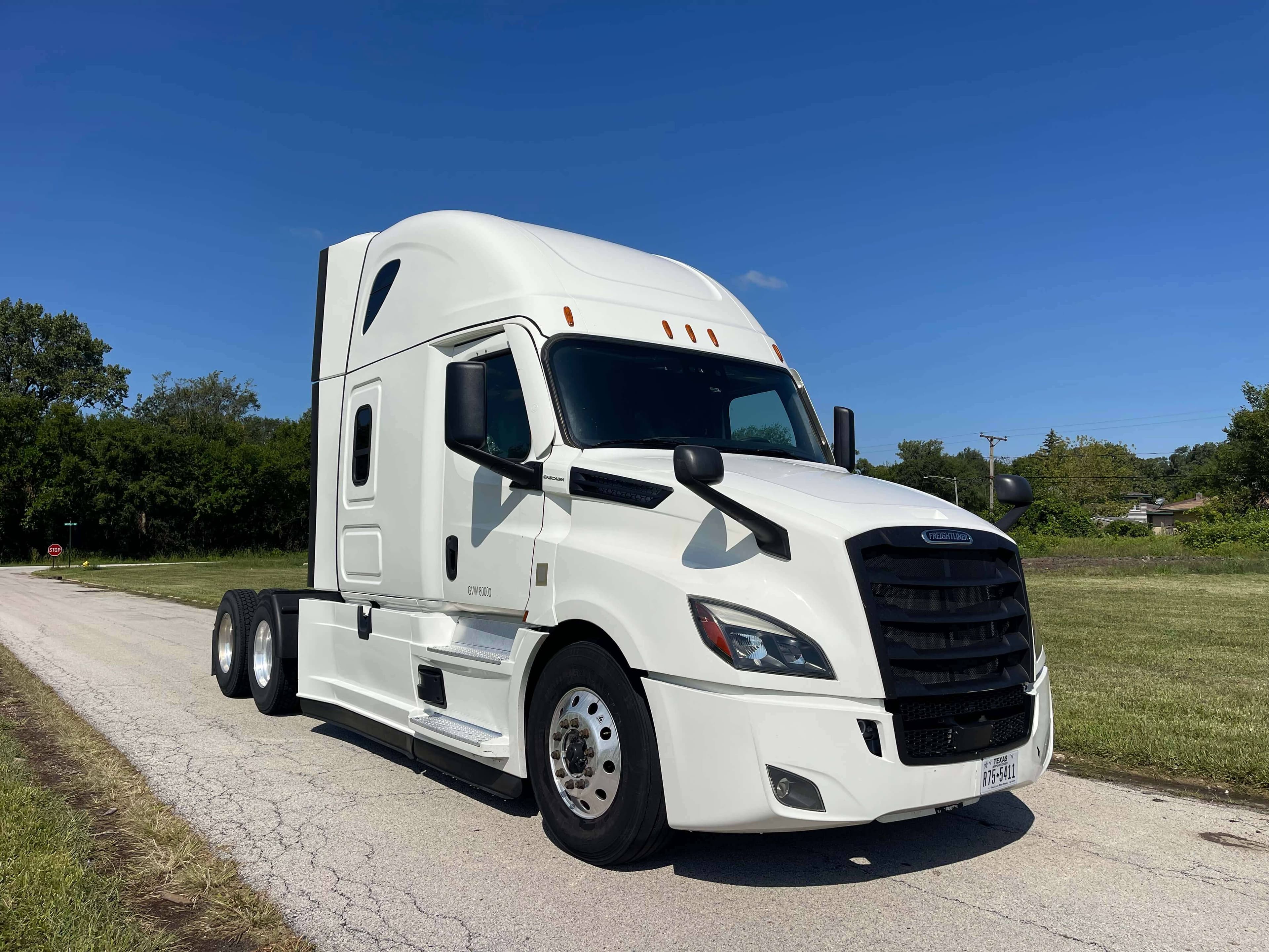 2022 Freightliner Cascadia 126 image 3