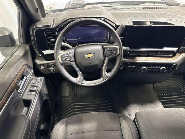 2025 Chevrolet Silverado 2500HD LT image 14
