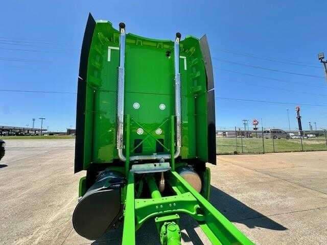 2020 Peterbilt 579 image 8