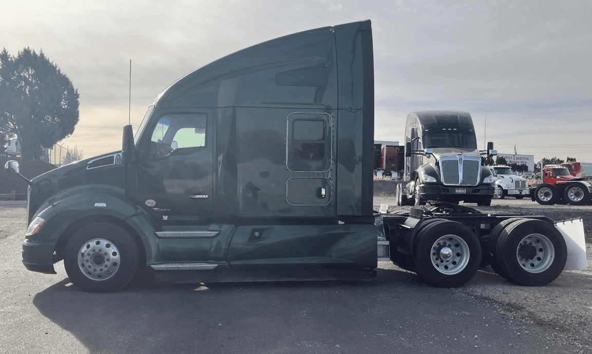 2020 Kenworth T680 image 3