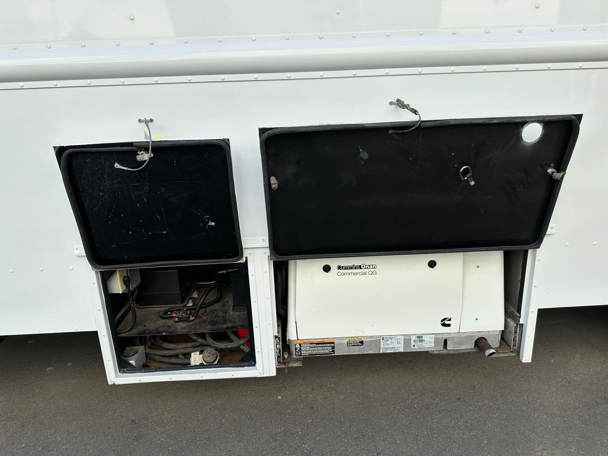 2002 WORKHORSE Step Van with Handicap Lift image 53