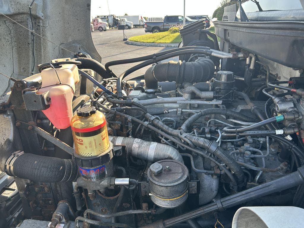 2014 Hino Conventional Type Truck image 12