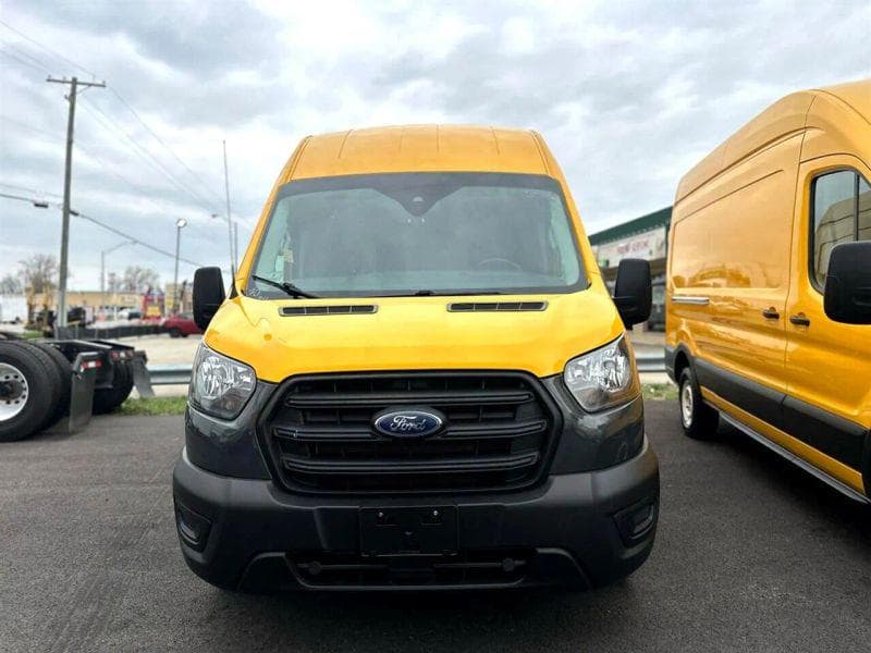 2020 Ford CF8000 image 2