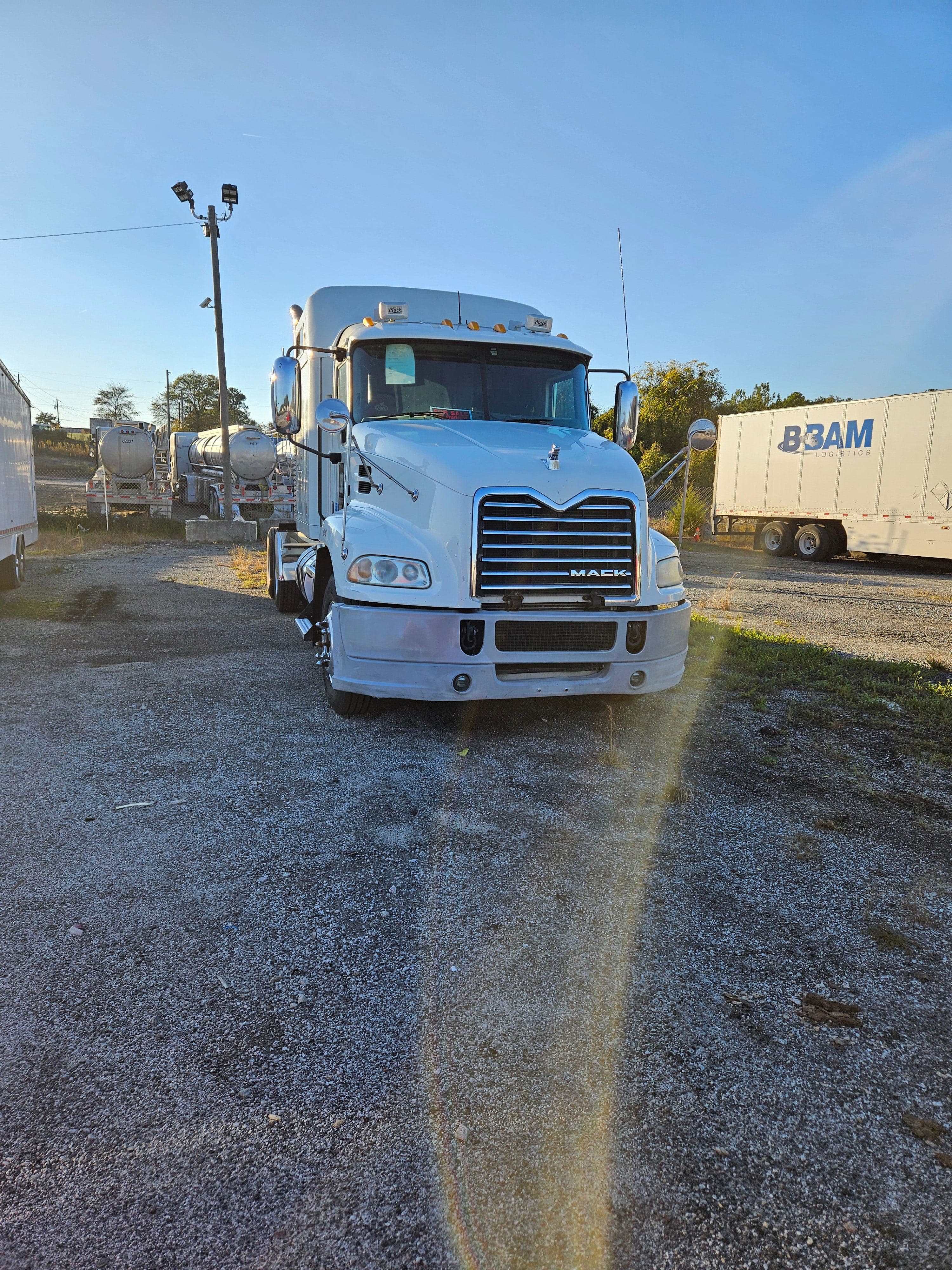 2015 Mack CXU (Pinnacle) image 4