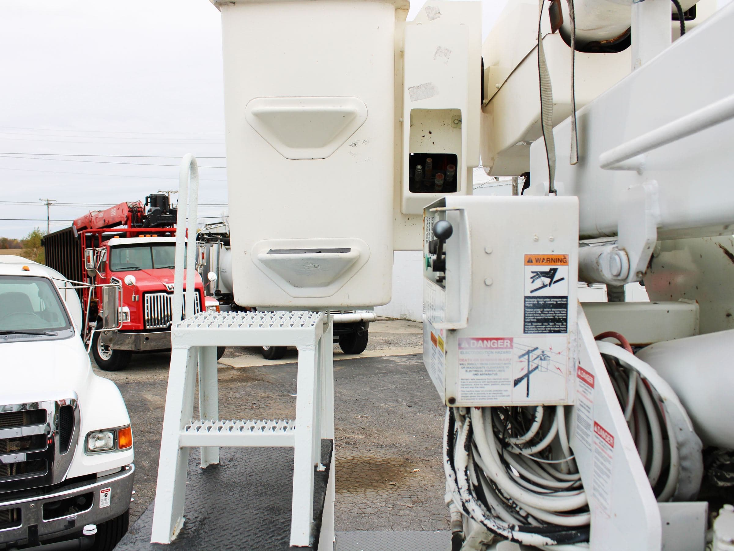 2015 Freightliner M2 image 26