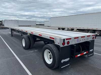 2025 Utility Reefer image 3