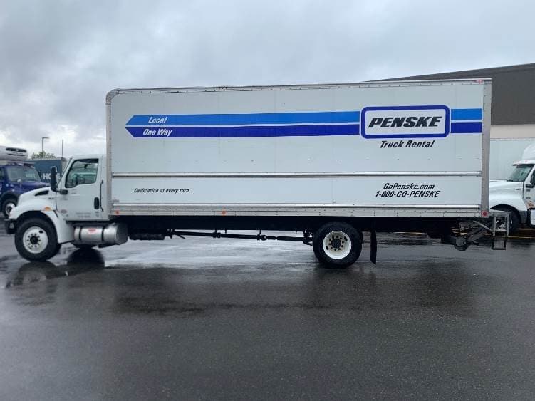 2022 International MV607 Box Truck - 220HP, 6 Speed Automatic, Roll up Door image 4