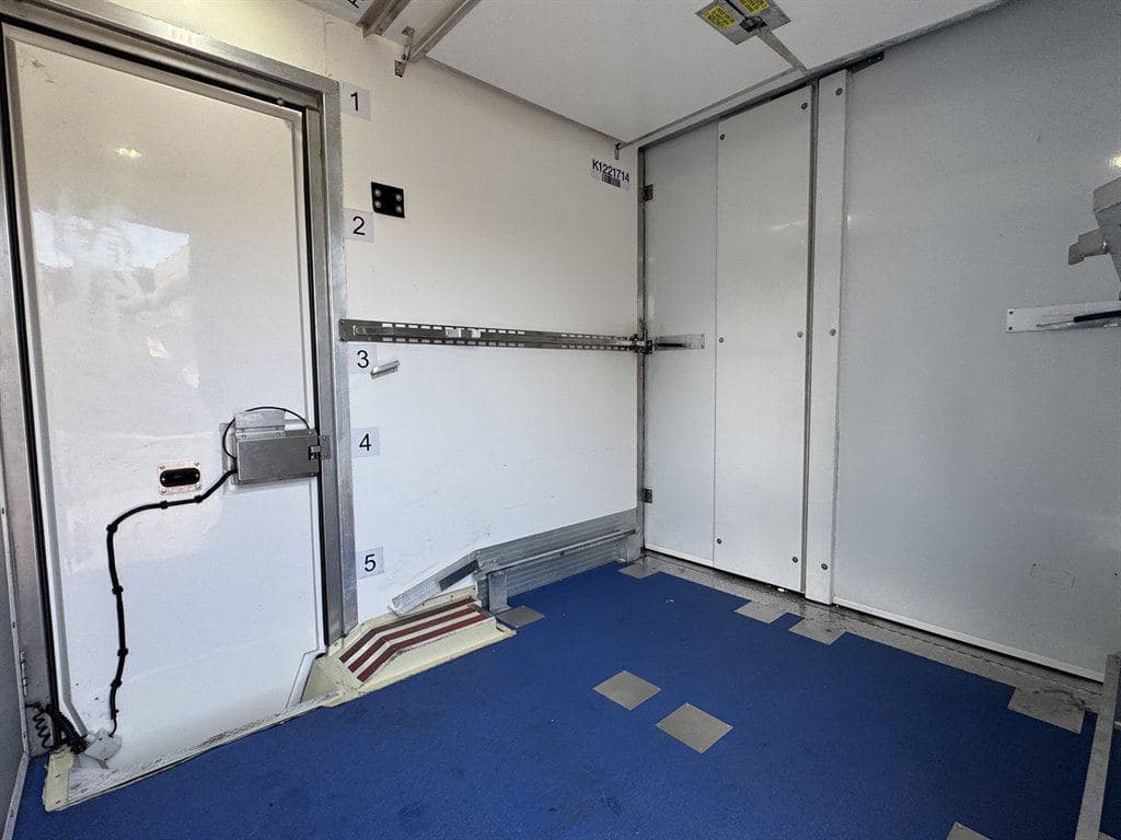 2023 Ford Transit T-350 image 23
