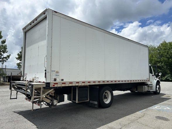 2019 Freightliner BUSINESS CLASS M2 106 image 10