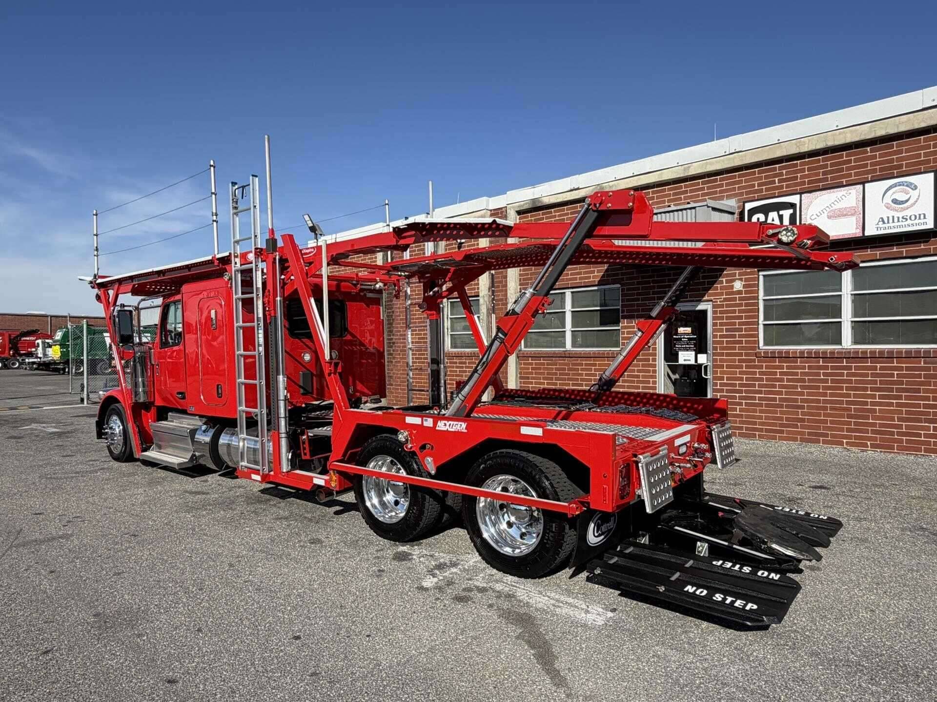 2025 Peterbilt 589 image 5