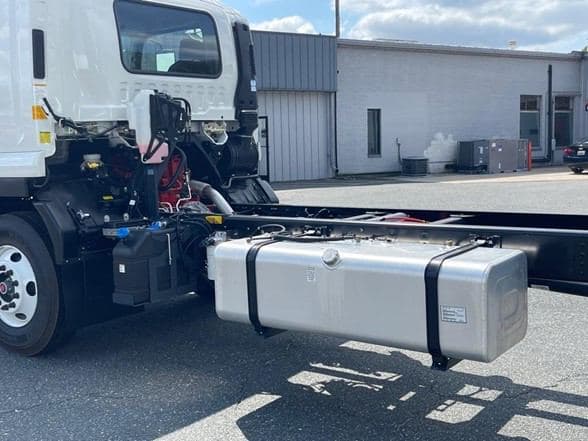 2025 Isuzu FTR image 8