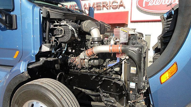 2022 Peterbilt 579 image 4